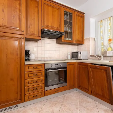 Appartement Amazing In With Kitchen